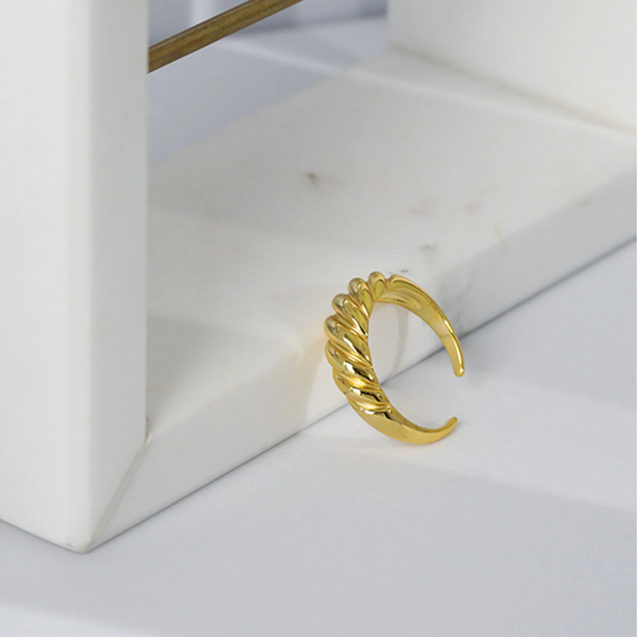 Diagonal Twisted Open Ring - Image 4