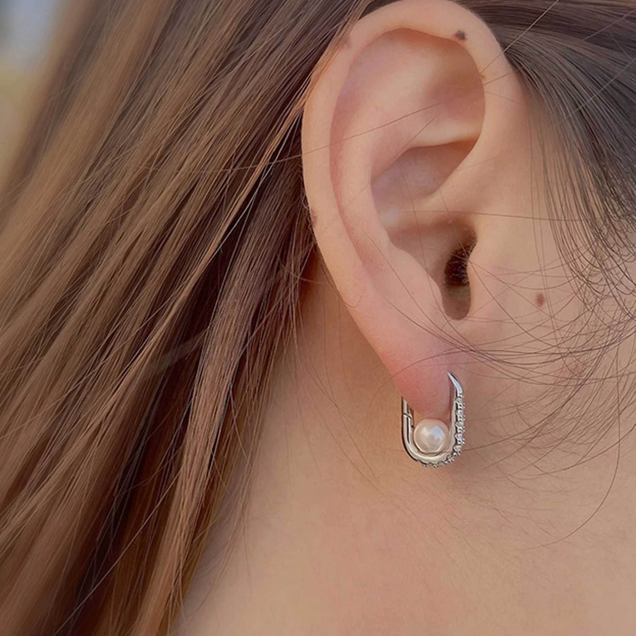 Geometric Oval Zircon Pearl Earrings - Image 7