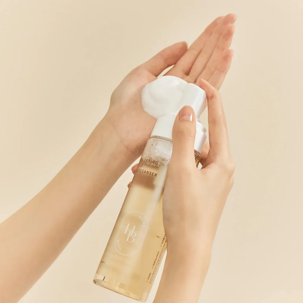 HEVEBLUE Salmon Caring Centella Bubble Cleanser 200ml - Image 3