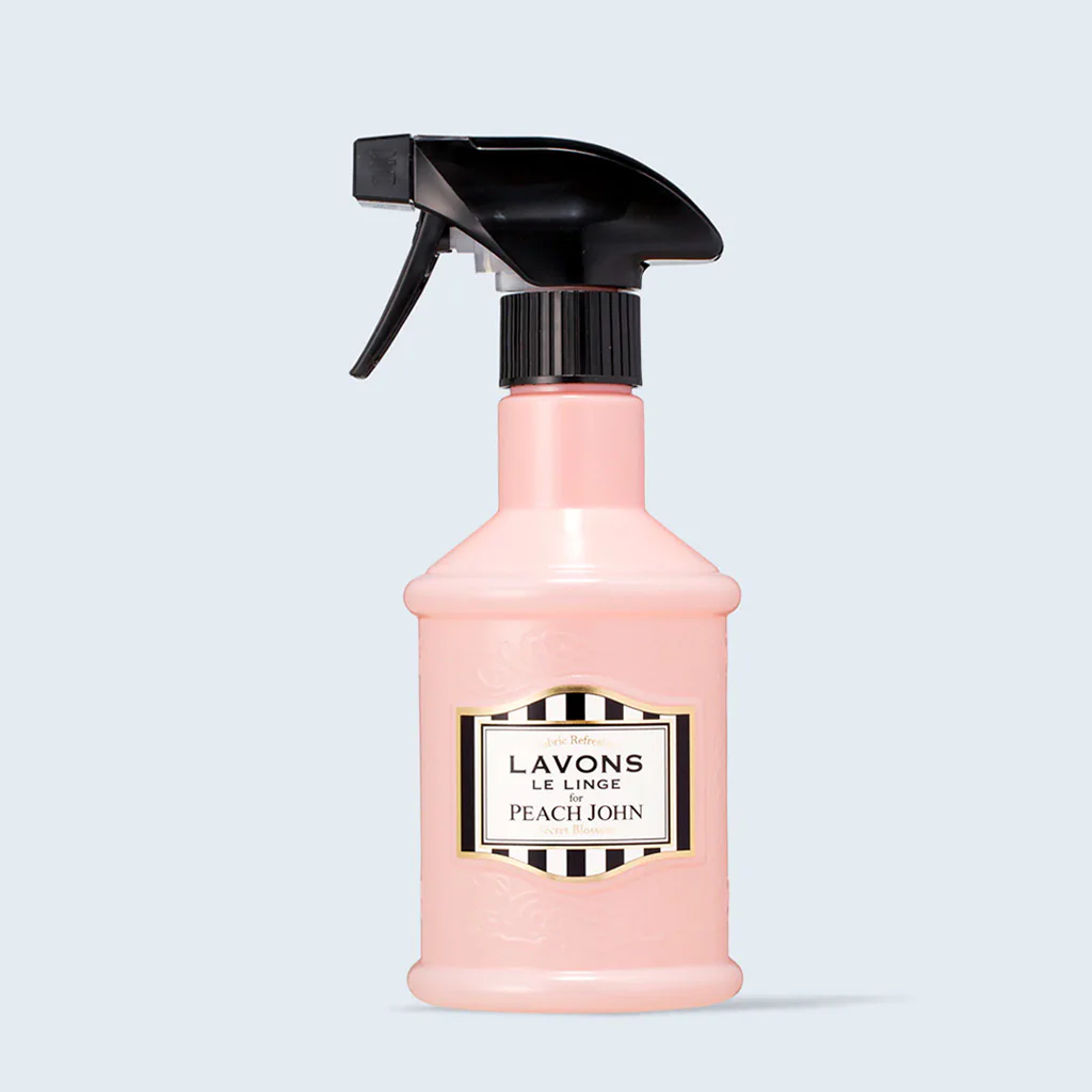 LAVONS Fabric Refresher 370ml - Image 10