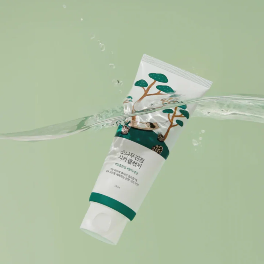 ROUND LAB Pine Tree Calming Cica Cleanser 150ml - Image 3