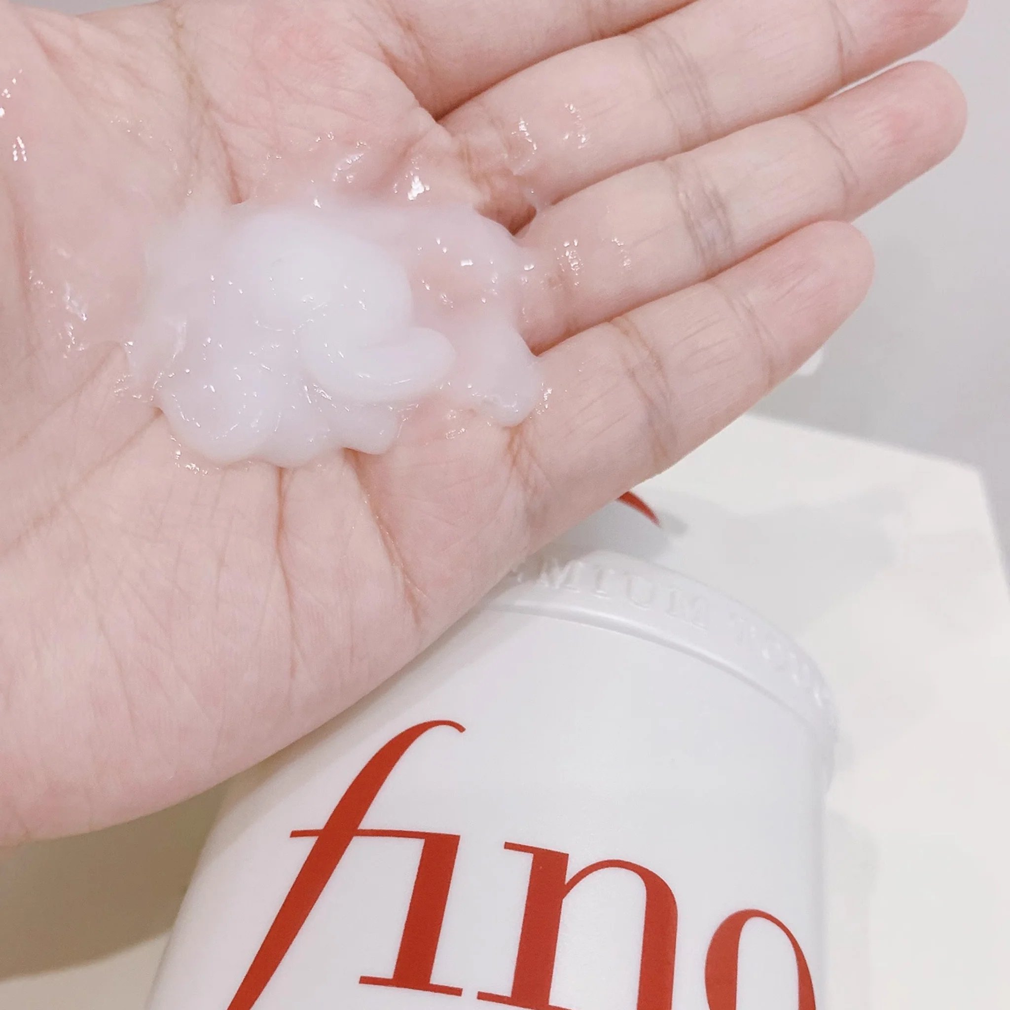 SHISEIDO Fino Premium Touch Conditioner 550ml - Image 3