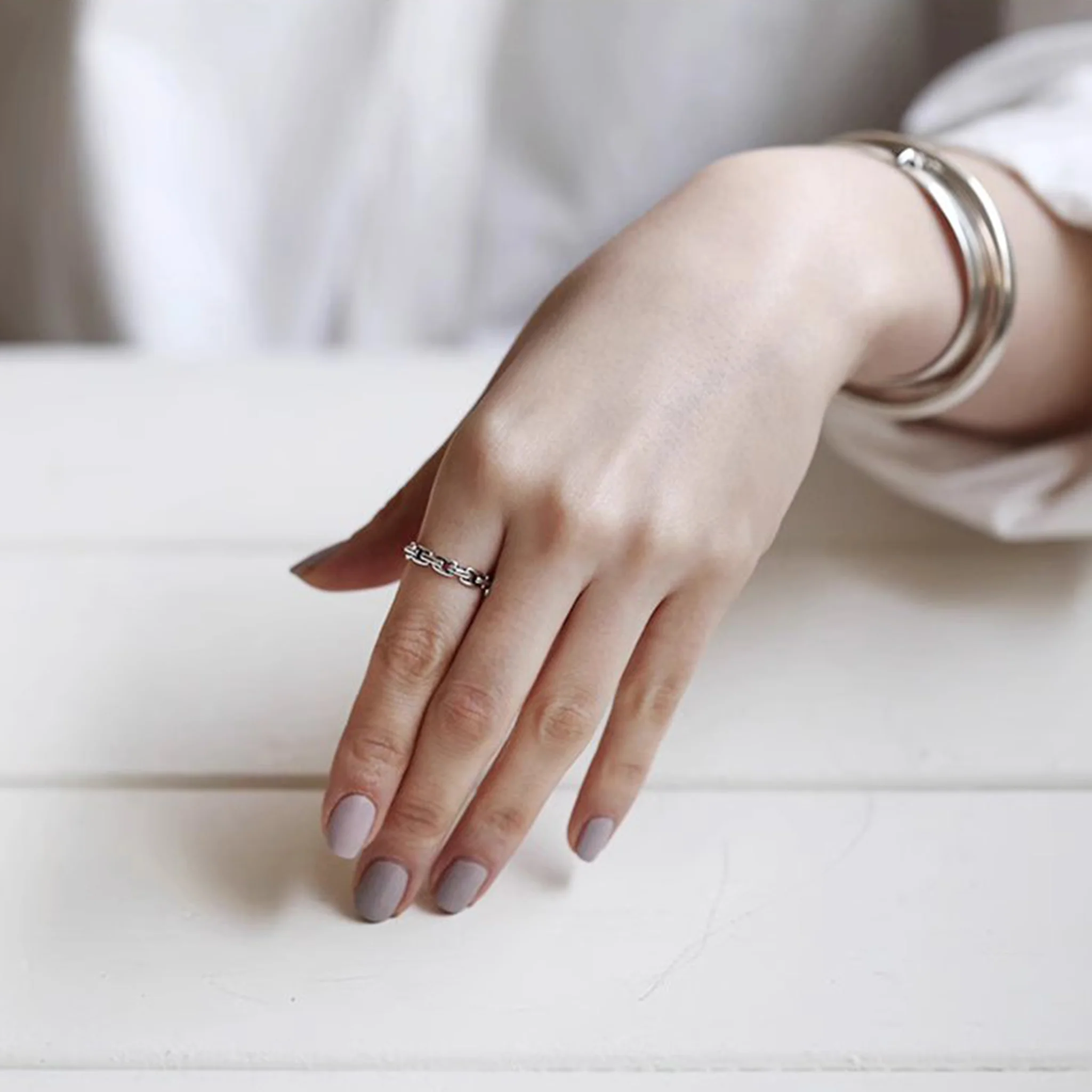 Silver Chain Link Smooth Surface Ring - Image 3