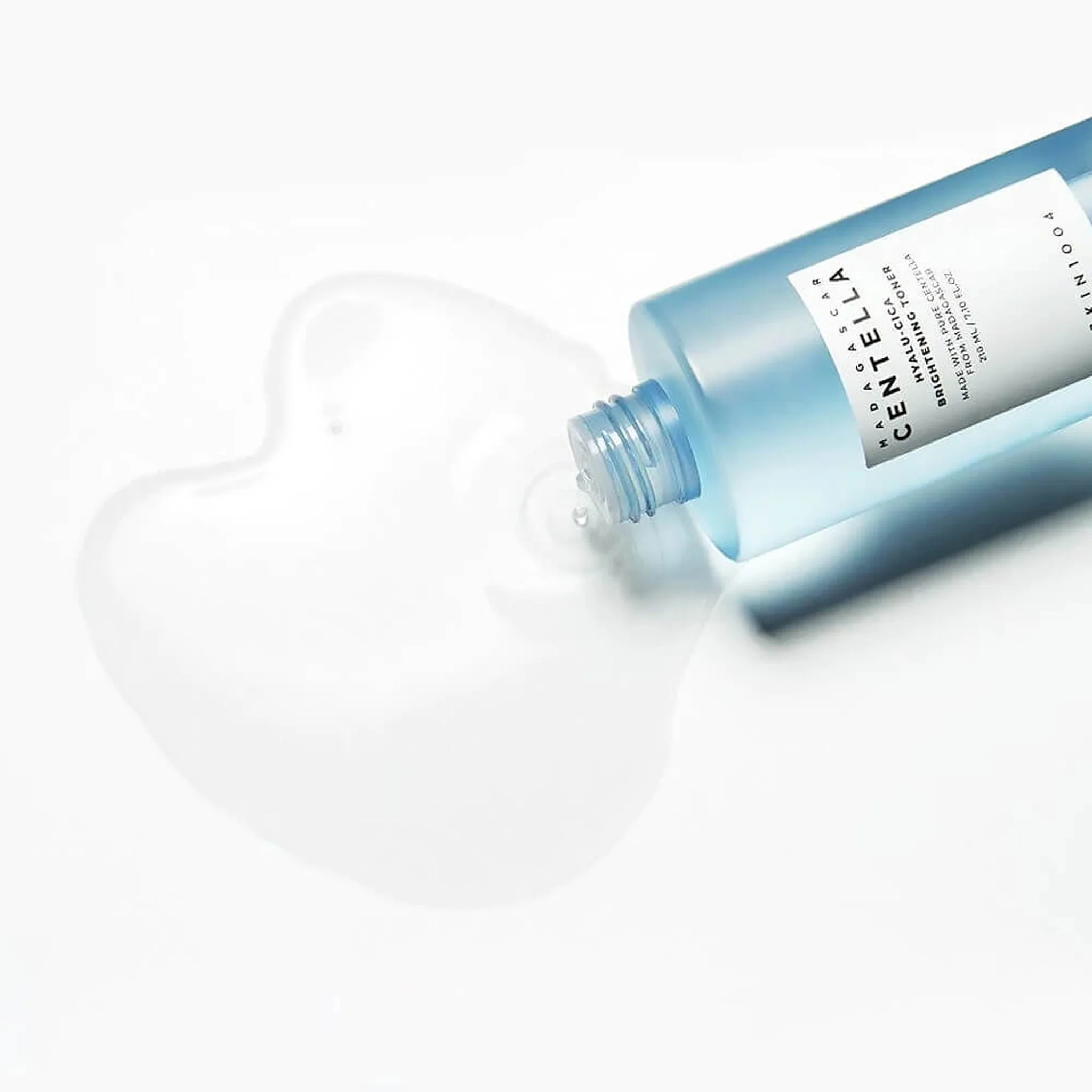 SKIN1004 Madagascar Centella Hyalu-Cica Toner 210ml - Image 3