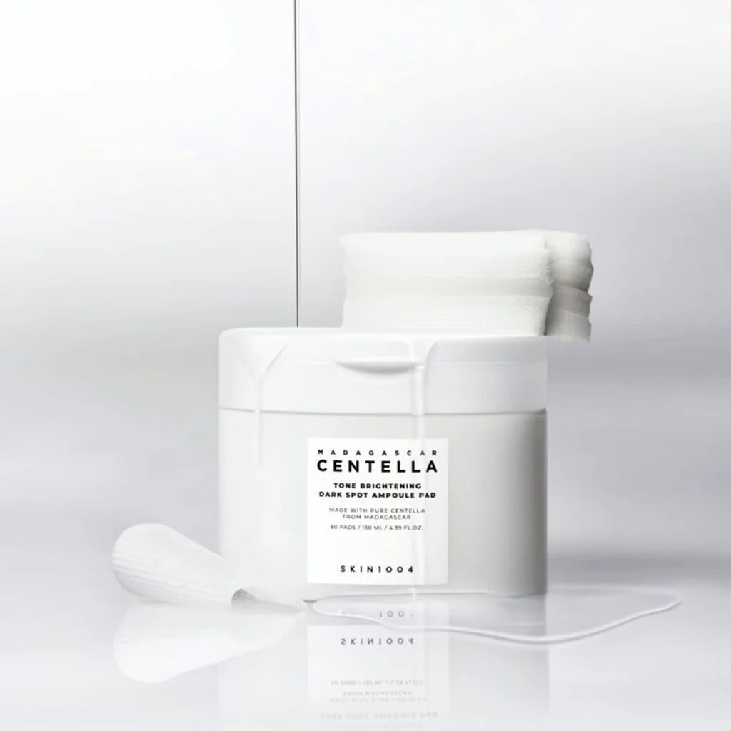SKIN1004 Madagascar Centella Tone Brightening Dark Spot Ampoule Pad 60pads - Image 5