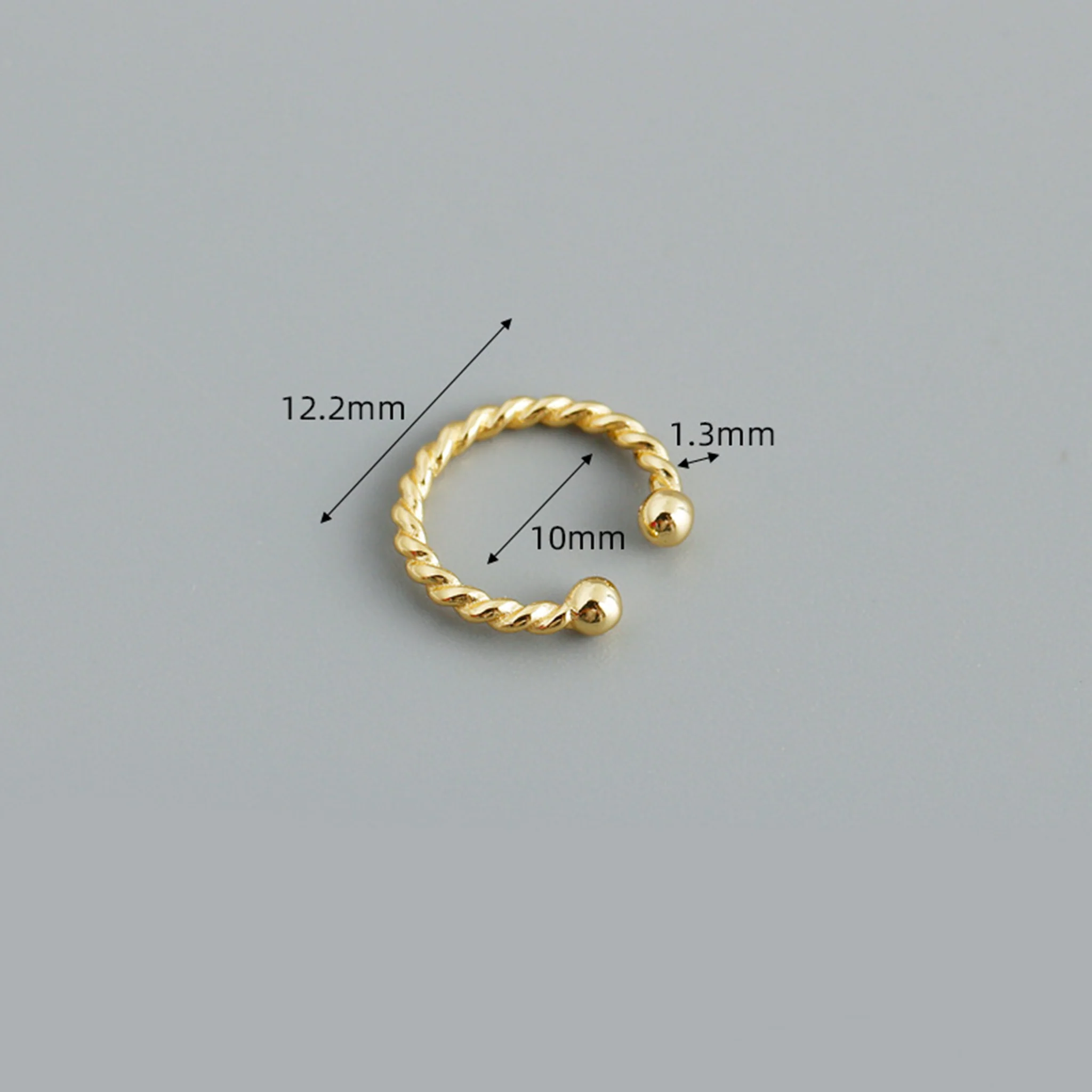 Twisted Ear Cuff - Image 3